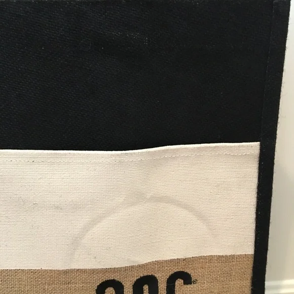 Stylish Black and Tan Satchel - Picture 3 of 8